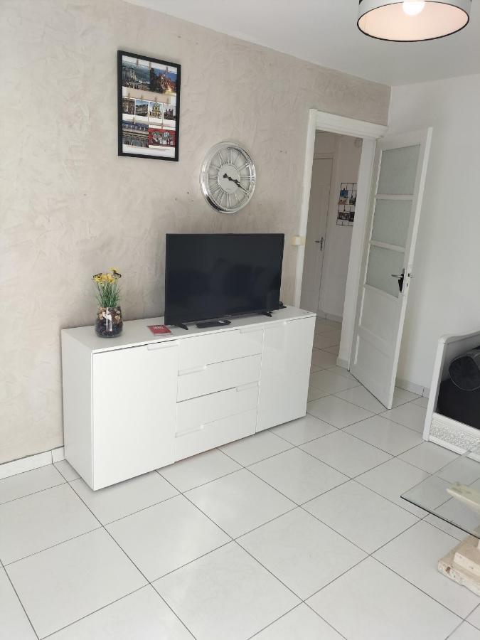 Joli Appartement Proche Metro Lyon Eksteriør billede